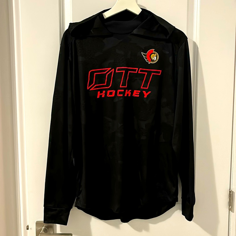 Sens hooded long sleeve